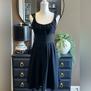 MAGGY LONDON Luxurious Crepe & Silk Dress Size 4